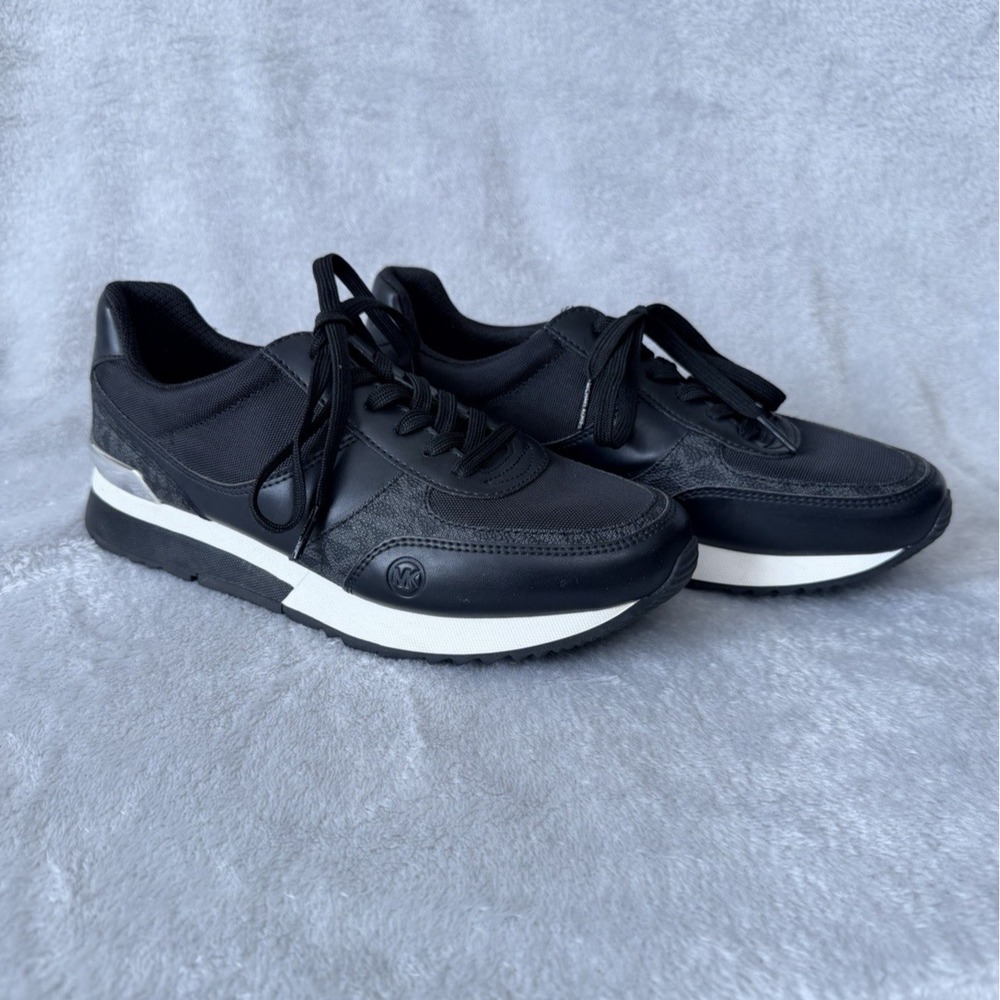 Michael Kors Andi Canvas signature logo trainer sz 7 Black Shoes‎ Sneakers